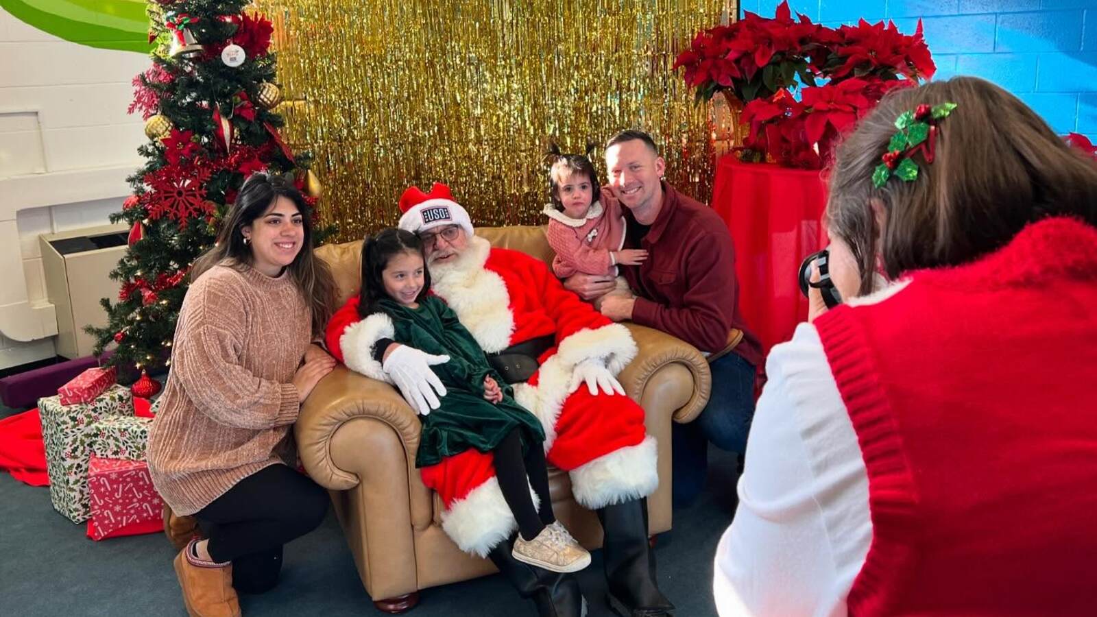 santa-s-breakfast-brings-holiday-cheer-to-fort-campbell-families-uso